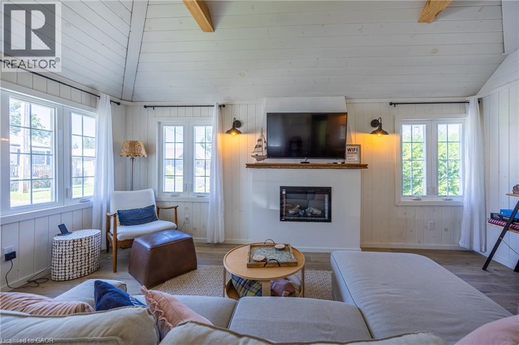 11 BASS Lane, Long Point — photo 2