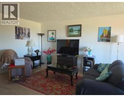6-4420 Quebec Ave, Powell River, BC V8A5L5 Photo 11