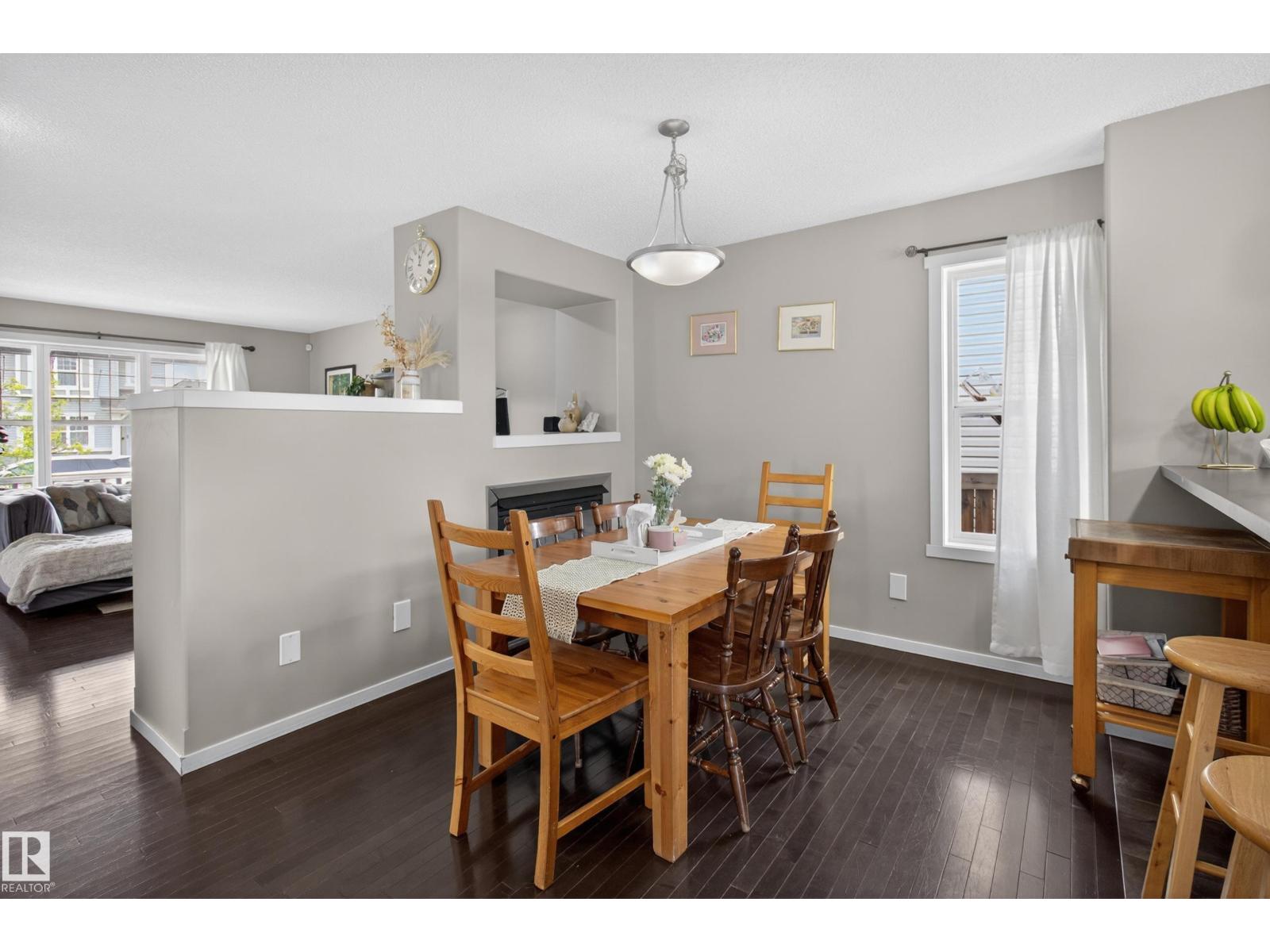 3611 12 ST NW - 9