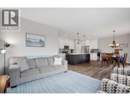 Family room - 217 Augustus Way, Penhold, AB T0M1R0 Photo 13