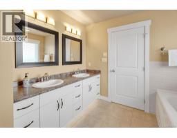 1848 Norbury Rd, Shawnigan Lake, BC V8H3B4 Photo 25