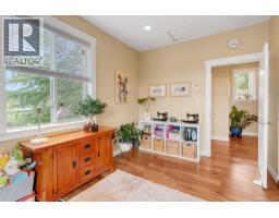 1848 Norbury Rd, Shawnigan Lake, BC V8H3B4 Photo 20