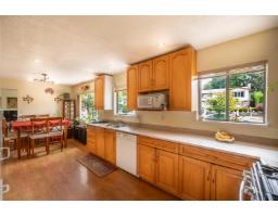 13389 Crestview Drive, Surrey, BC V3R6V3 Photo 9