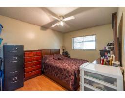 13389 Crestview Drive, Surrey, BC V3R6V3 Photo 11