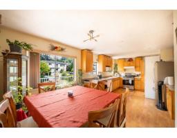 13389 Crestview Drive, Surrey, BC V3R6V3 Photo 7