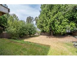 13389 Crestview Drive, Surrey, BC V3R6V3 Photo 25