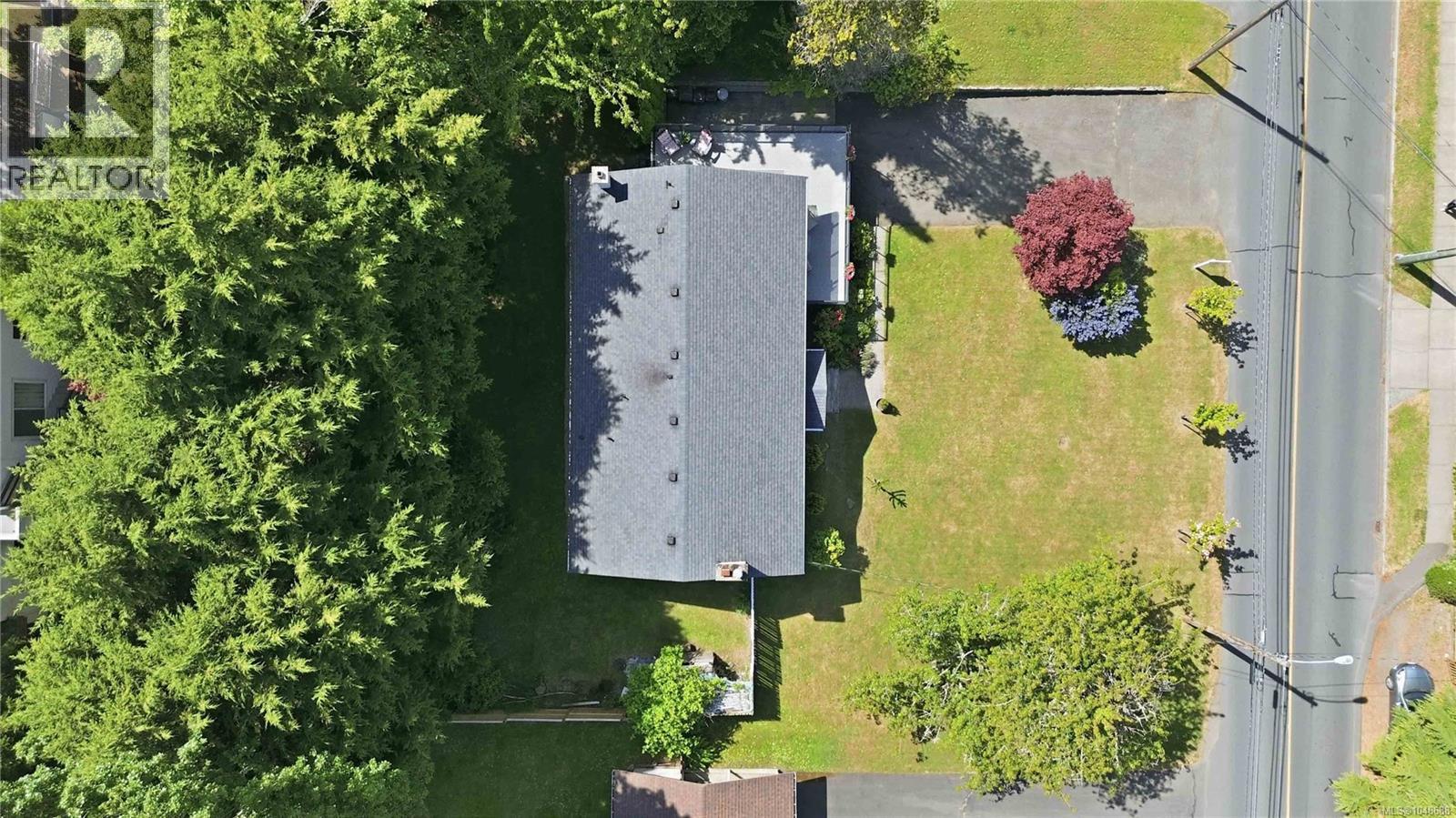  1909 Ferndale Road, Saanich