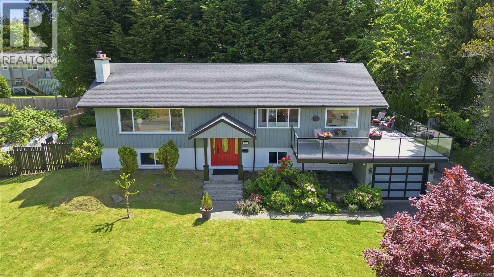  1909 Ferndale Road, Saanich