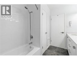 Bedroom - 1909 Ferndale Rd, Saanich, BC V8N2Y4 Photo 10