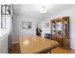Entrance - 1909 Ferndale Rd, Saanich, BC V8N2Y4 Photo 18