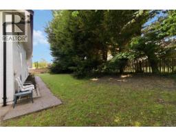 1909 Ferndale Rd, Saanich, BC V8N2Y4 Photo 46