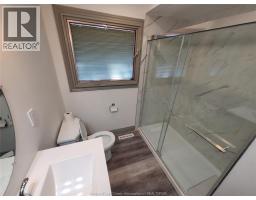 3285 St. Patricks Unit# Main, Windsor, ON N9E3H2 Photo 8