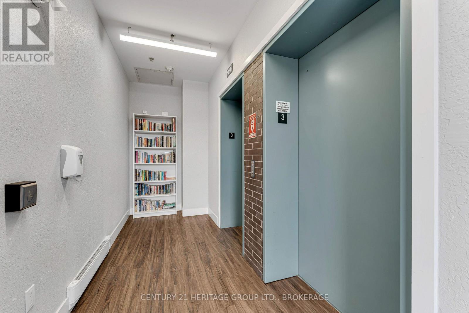 #312 130 WATER STREET - 40