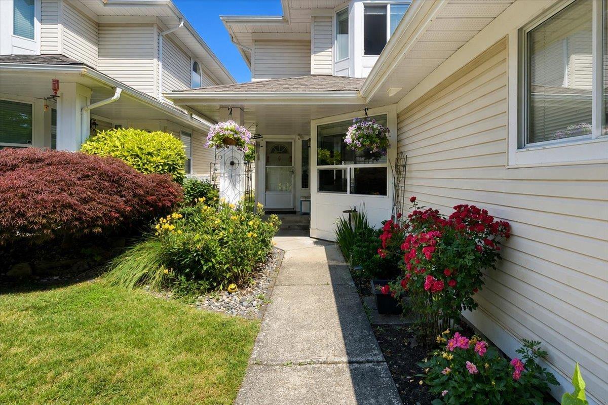 21 6478 121 STREET, Surrey — photo 1