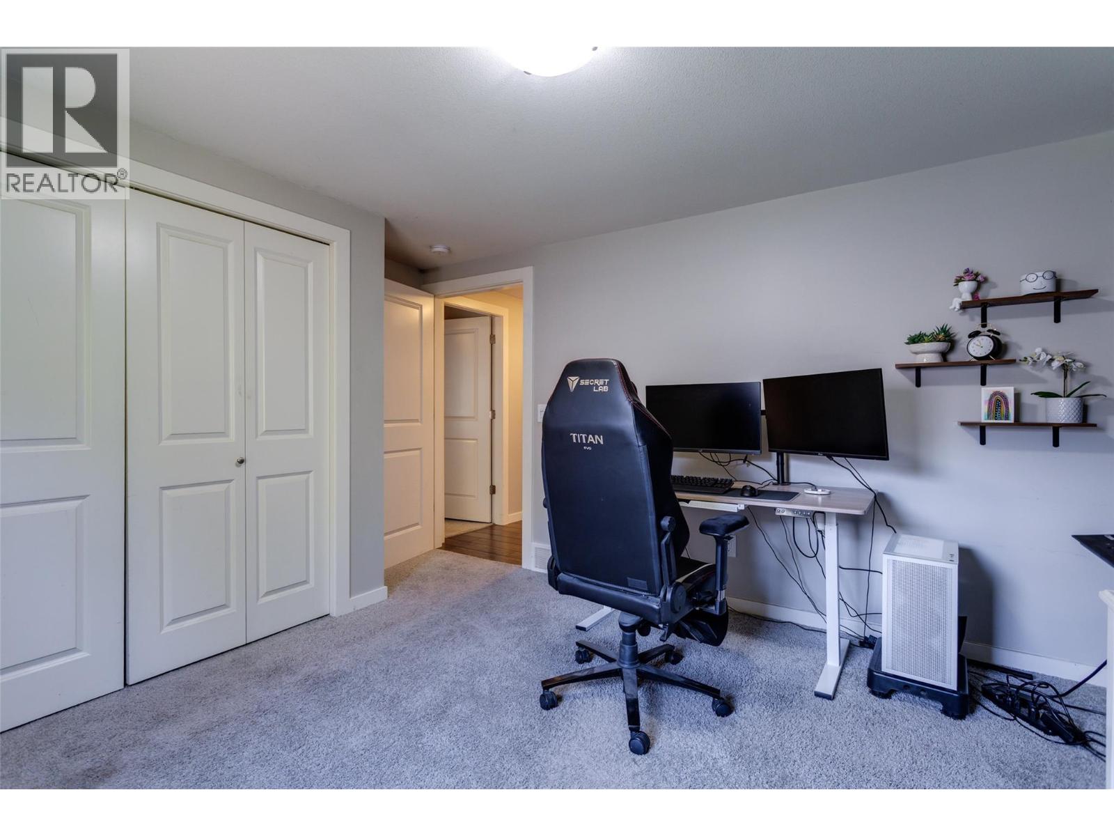 #13 3381 Village Green Way - 20