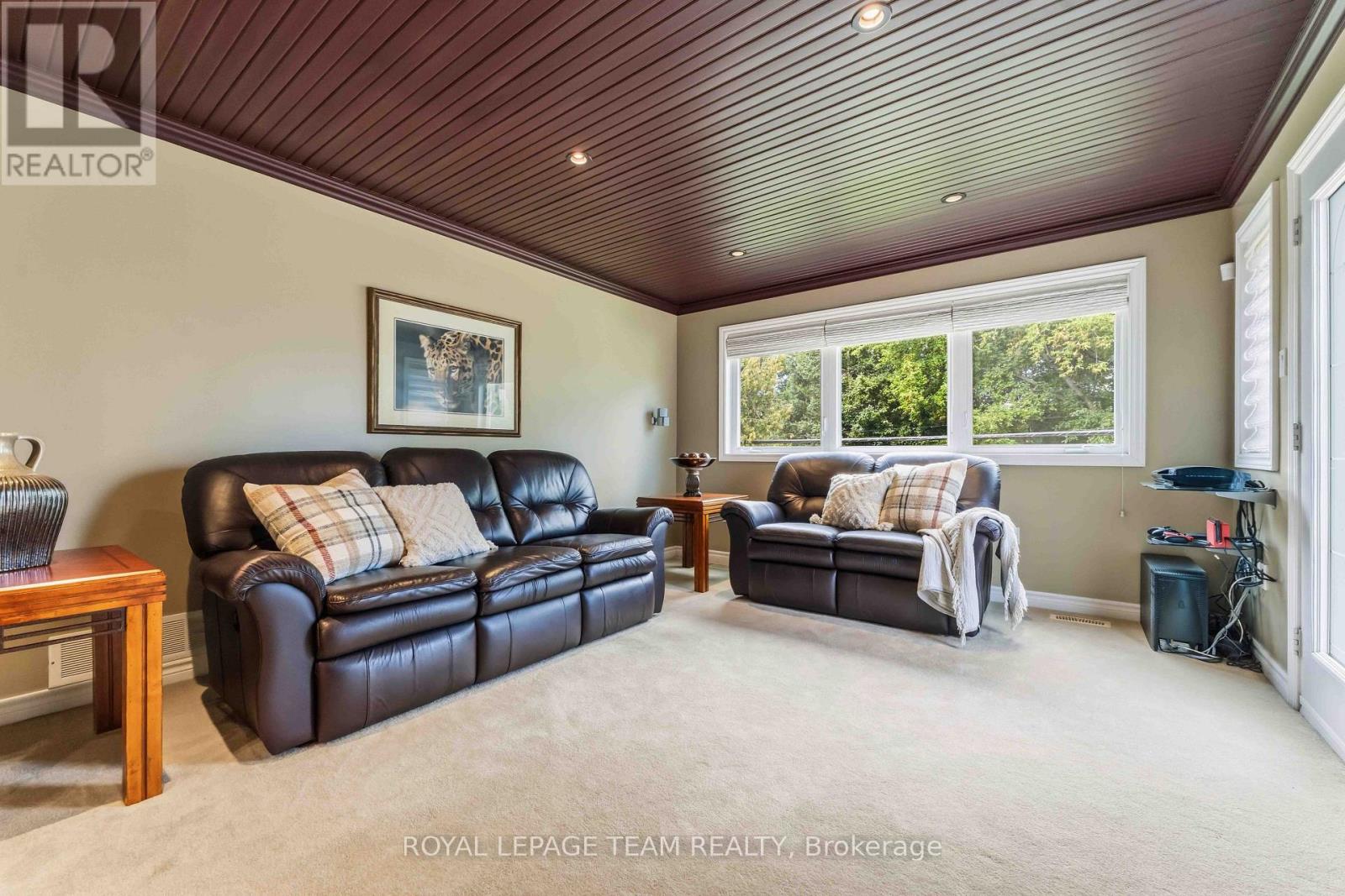 115 MOUNTBATTEN AVENUE - 24