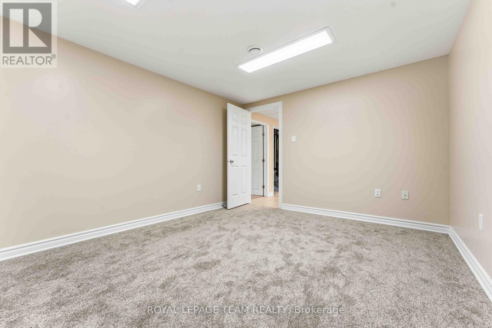 115 MOUNTBATTEN AVENUE - 39