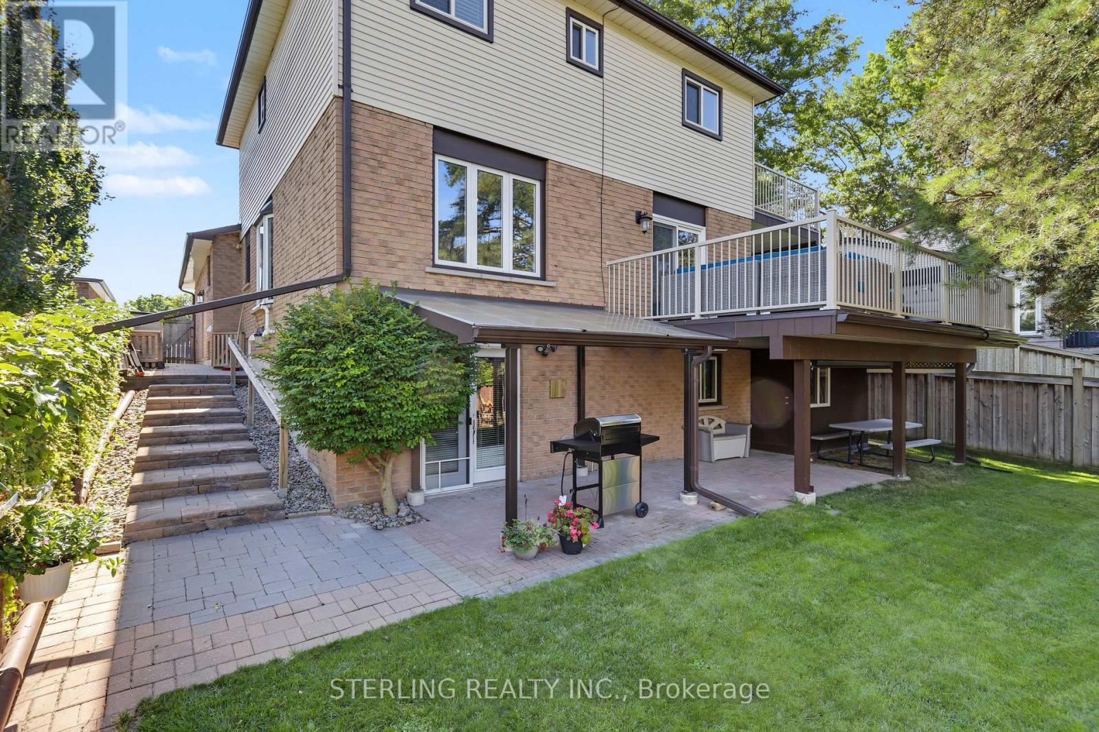 336 GOTHIC COURT, Oshawa (Eastdale) — photo 2