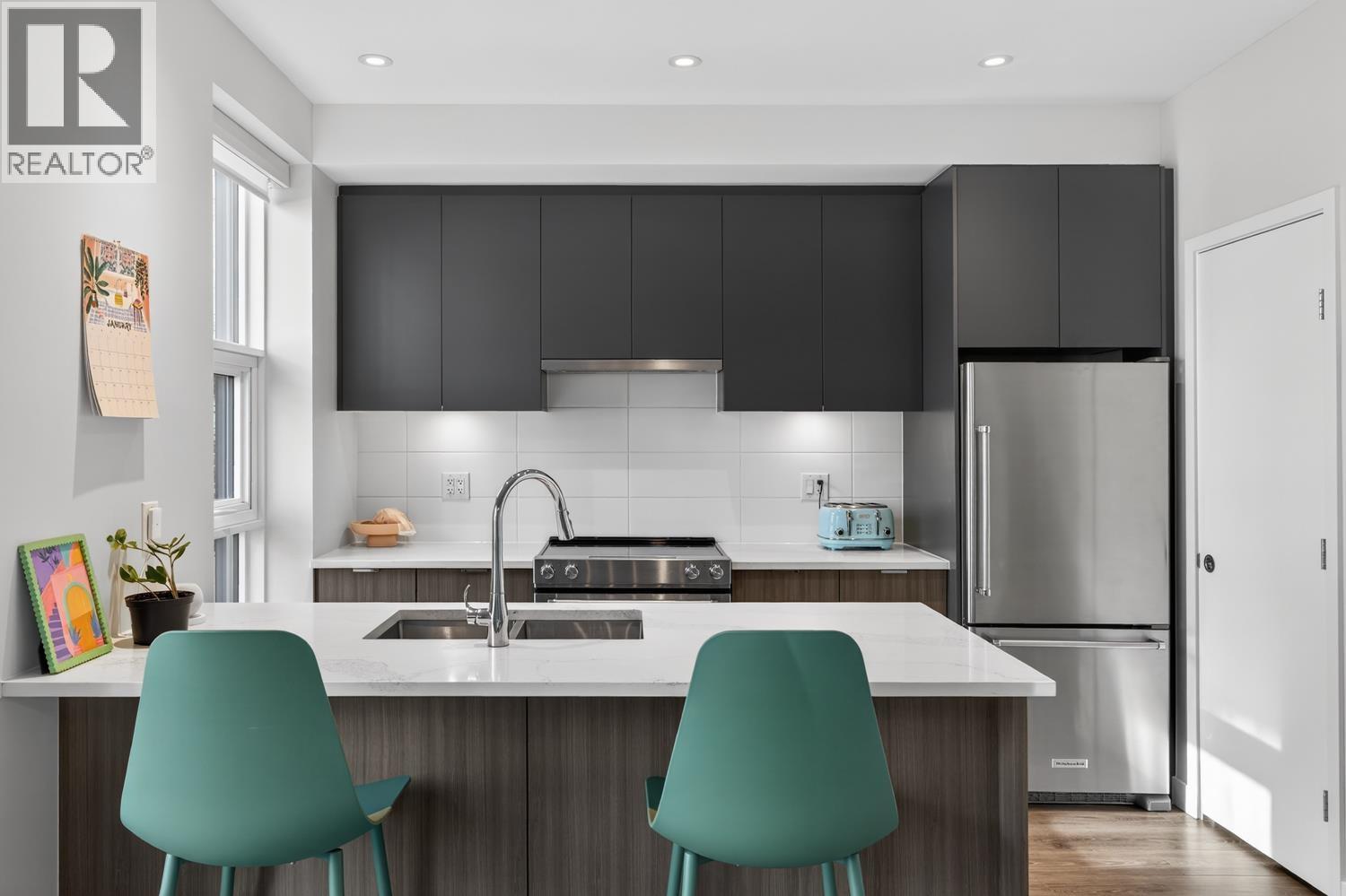 3 8693 OOLICHAN WAY, Vancouver — photo 9