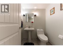110 777 Eighth Street, New Westminster, BC V3M3S7 Photo 11