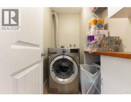 110 777 Eighth Street, New Westminster, BC V3M3S7 Photo 8