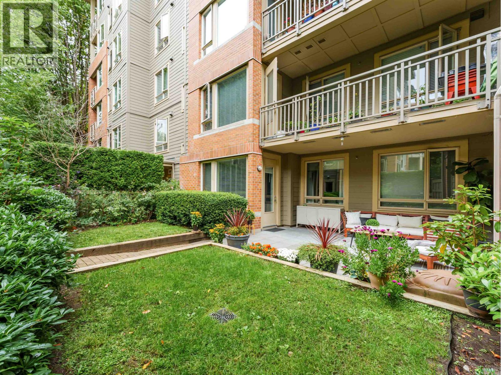 G11 139 W 22ND STREET, North Vancouver — photo 1