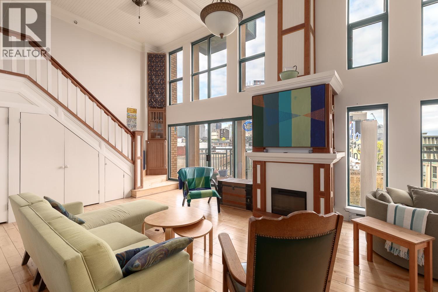 607 22 E CORDOVA STREET, Vancouver — photo 8