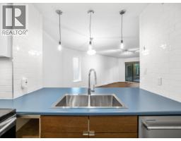 105 3191 Mountain Highway, North Vancouver, BC V7K2H4 Photo 9