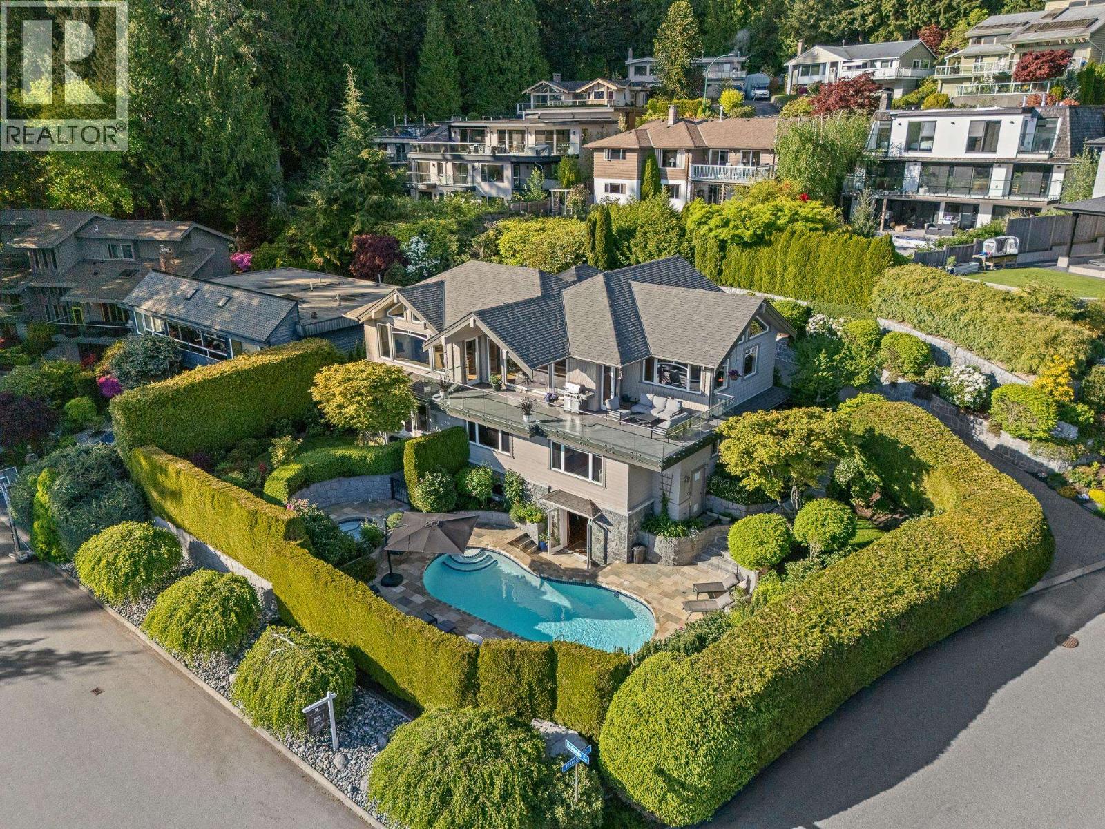 5168 REDONDA DRIVE, North Vancouver