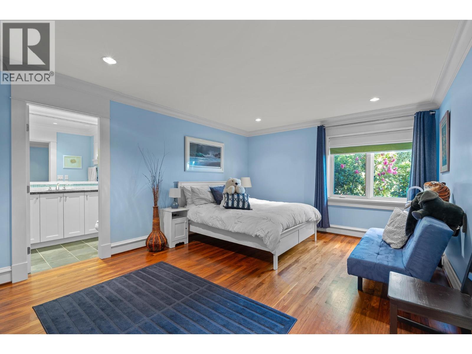 5168 REDONDA DRIVE, North Vancouver