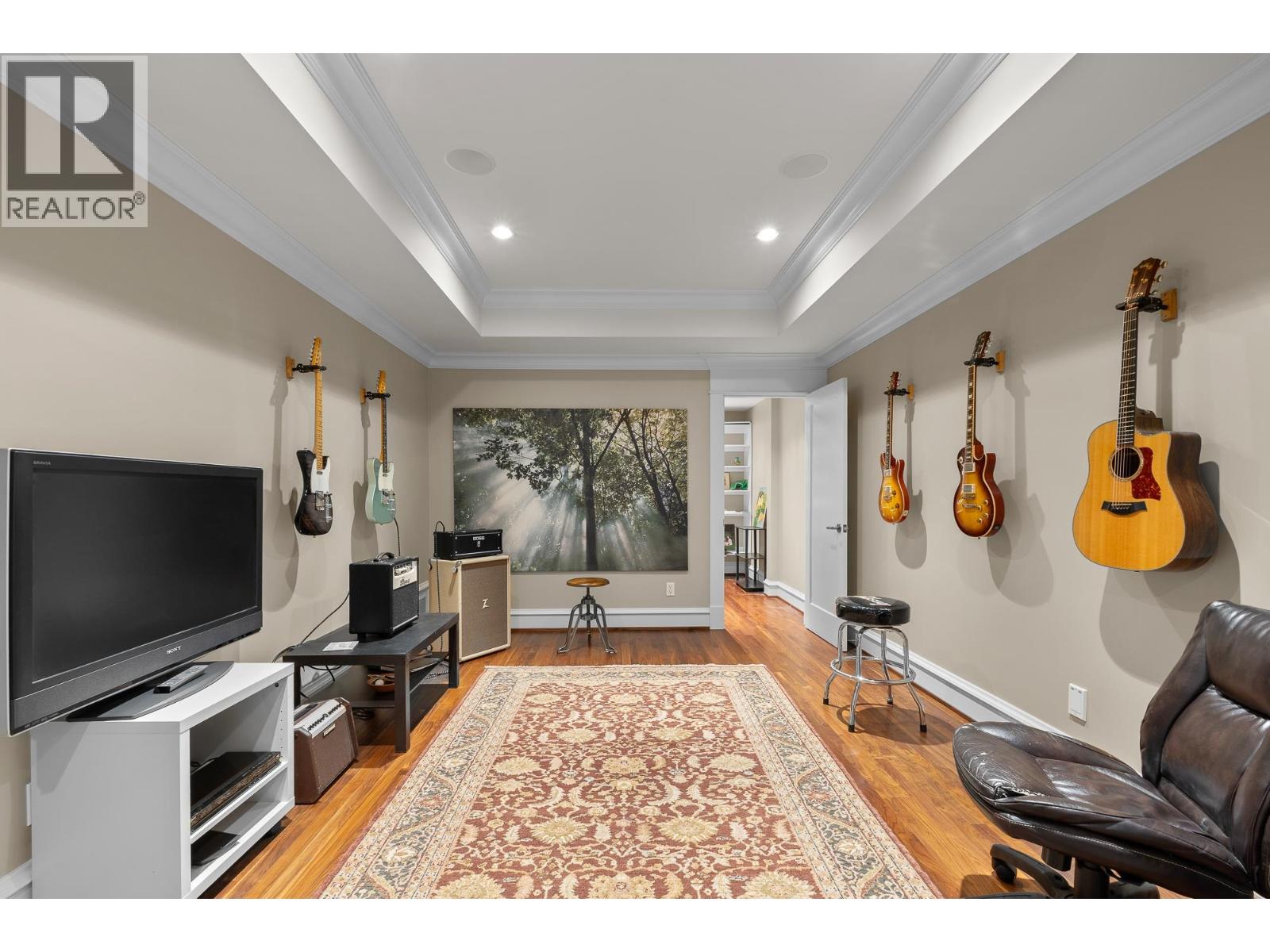 5168 REDONDA DRIVE, North Vancouver