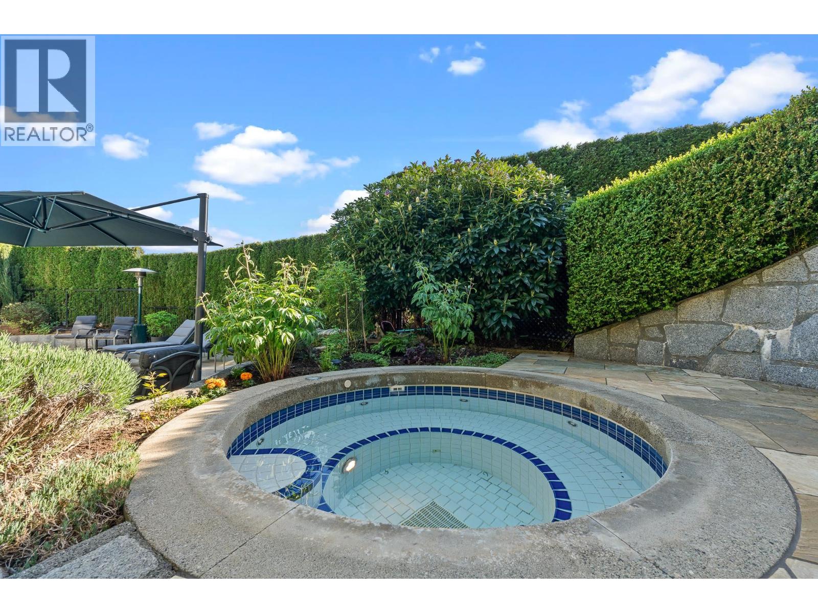 5168 REDONDA DRIVE, North Vancouver