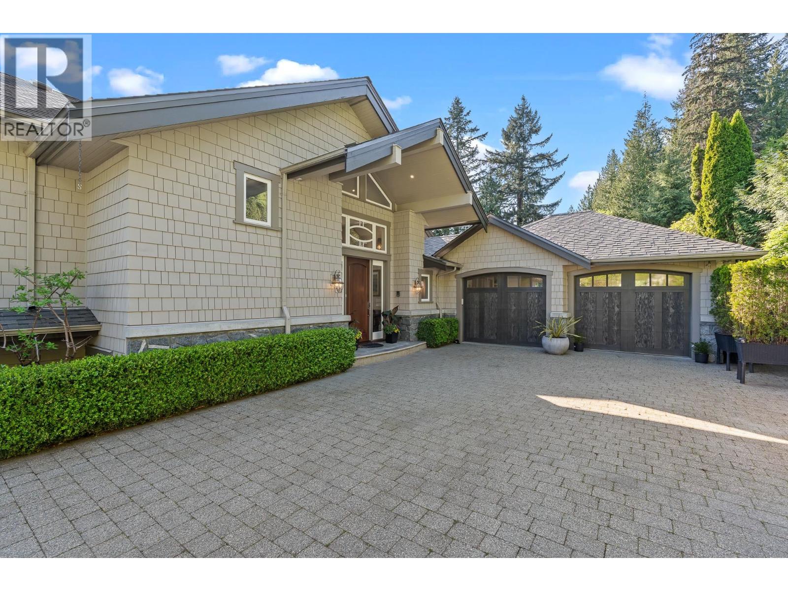 5168 REDONDA DRIVE, North Vancouver