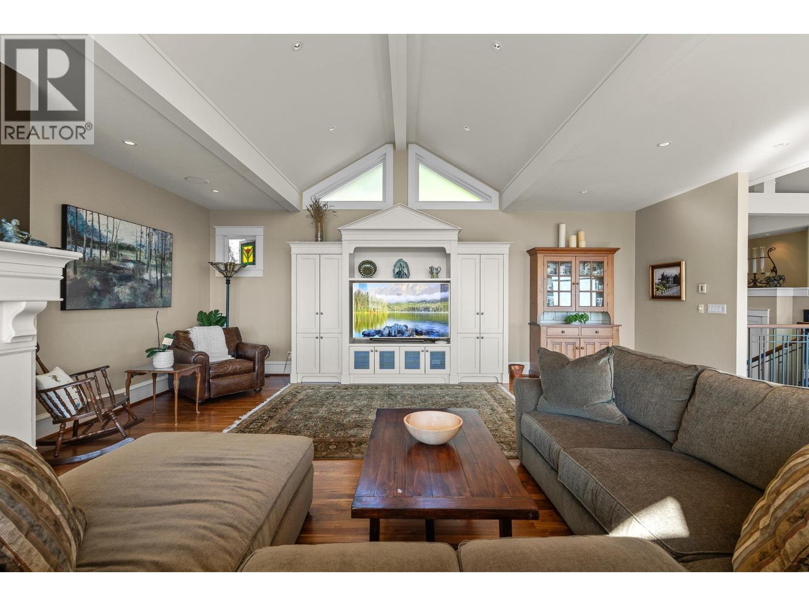 5168 REDONDA DRIVE, North Vancouver