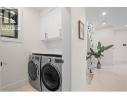 1126 Heywood Street, North Vancouver, BC V7L1H4 Photo 23
