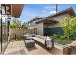 1126 Heywood Street, North Vancouver, BC V7L1H4 Photo 25