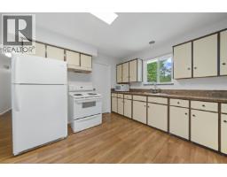 21513 Spring Avenue, Maple Ridge, BC V4R2K8 Photo 17