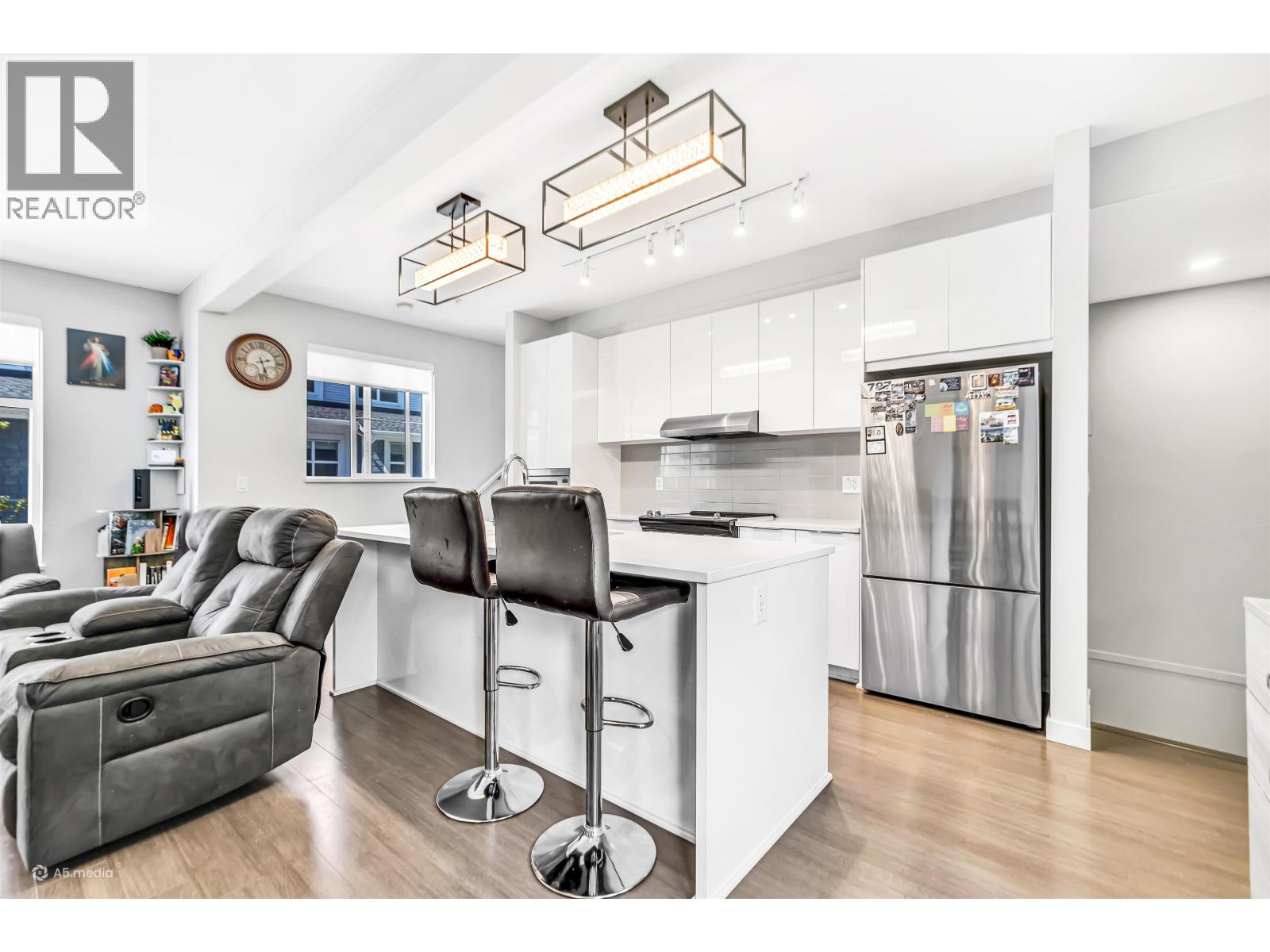1038 11280 PAZARENA PLACE, Maple Ridge — photo 2