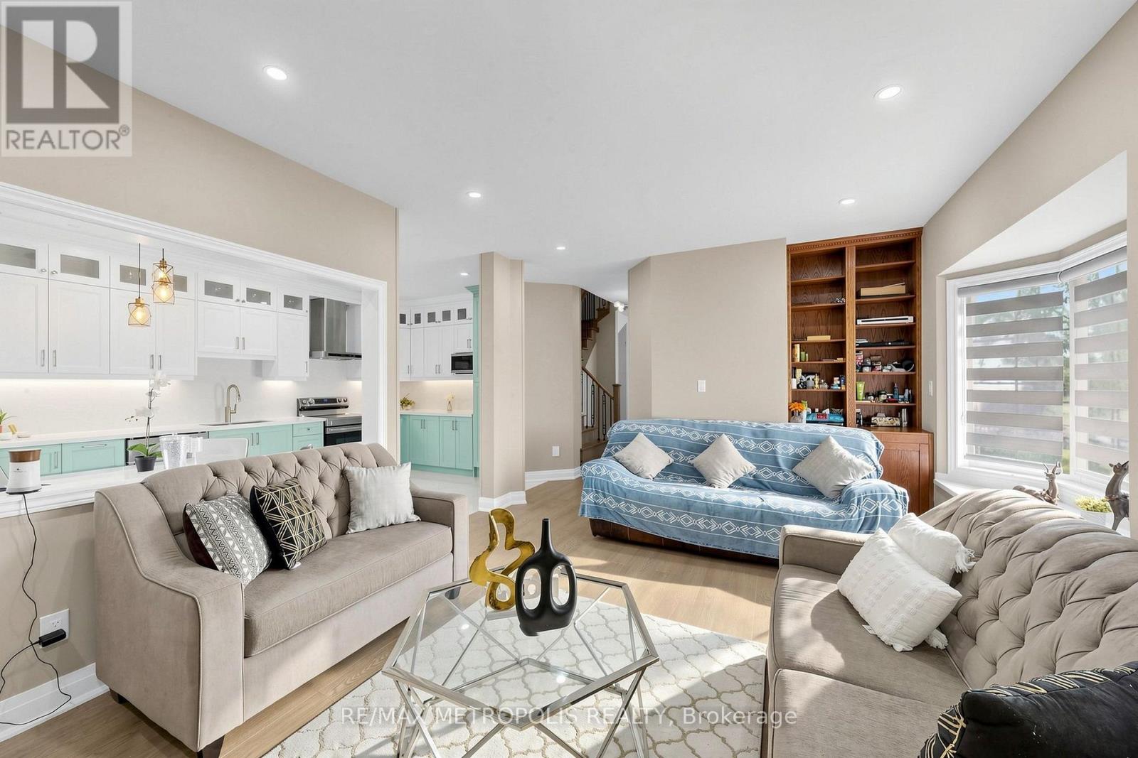115 SANDWAY CRESCENT - 9
