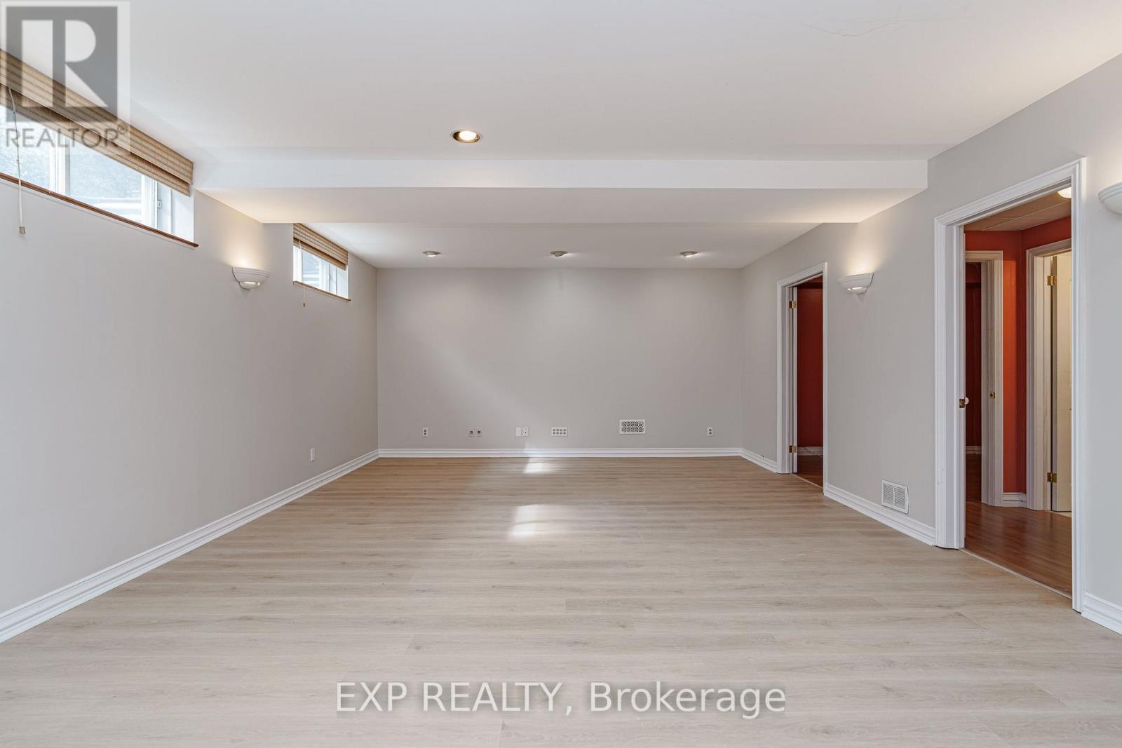 6 WINDCHIME CRESCENT - Image 34