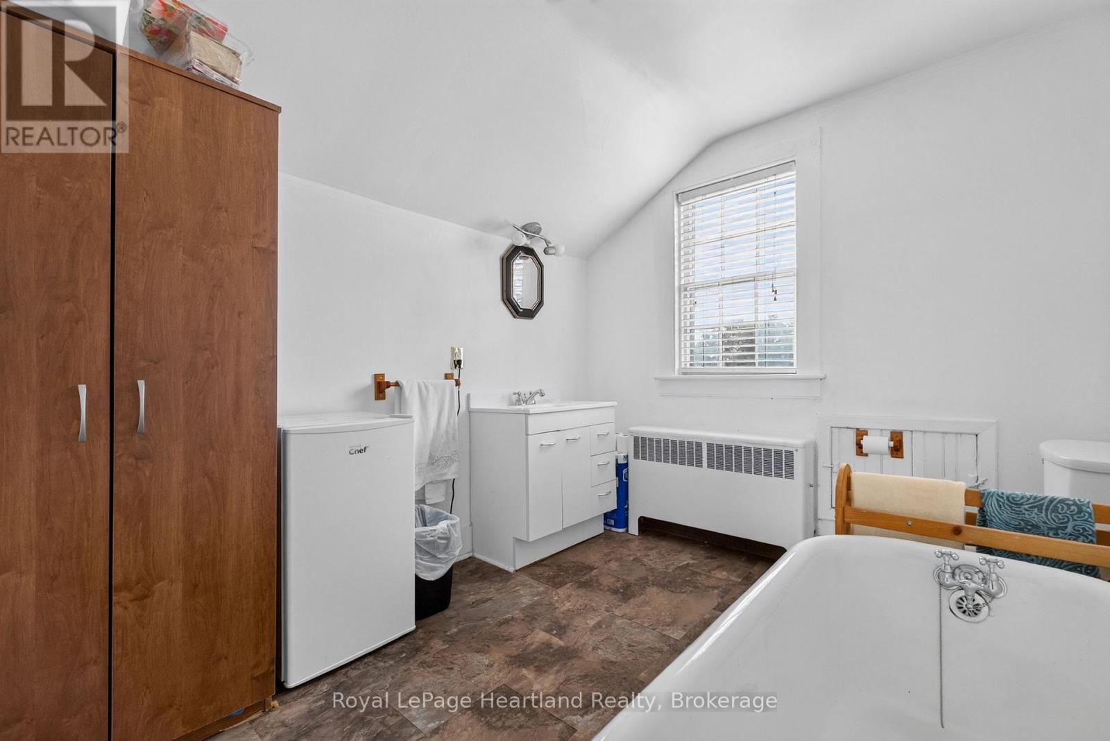 18 NELSON STREET E - Image 23