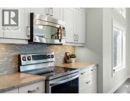 3pc Bathroom - 440 Spruce Way Se, Medicine Hat, AB T1B4L5 Photo 12
