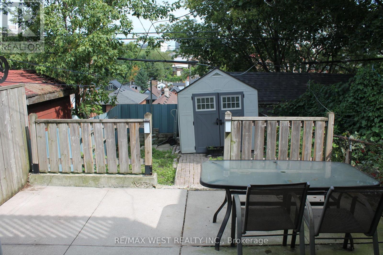 11A WOODCROFT CRESCENT - 21