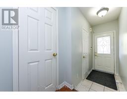 Bedroom 3 - 33 Coppermill Drive, Brampton, ON L7A1N1 Photo 6