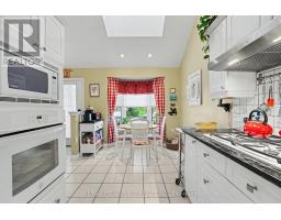 Living room - 6 - 1275 Stephenson Drive, Burlington, ON L7S2M2 Photo 7