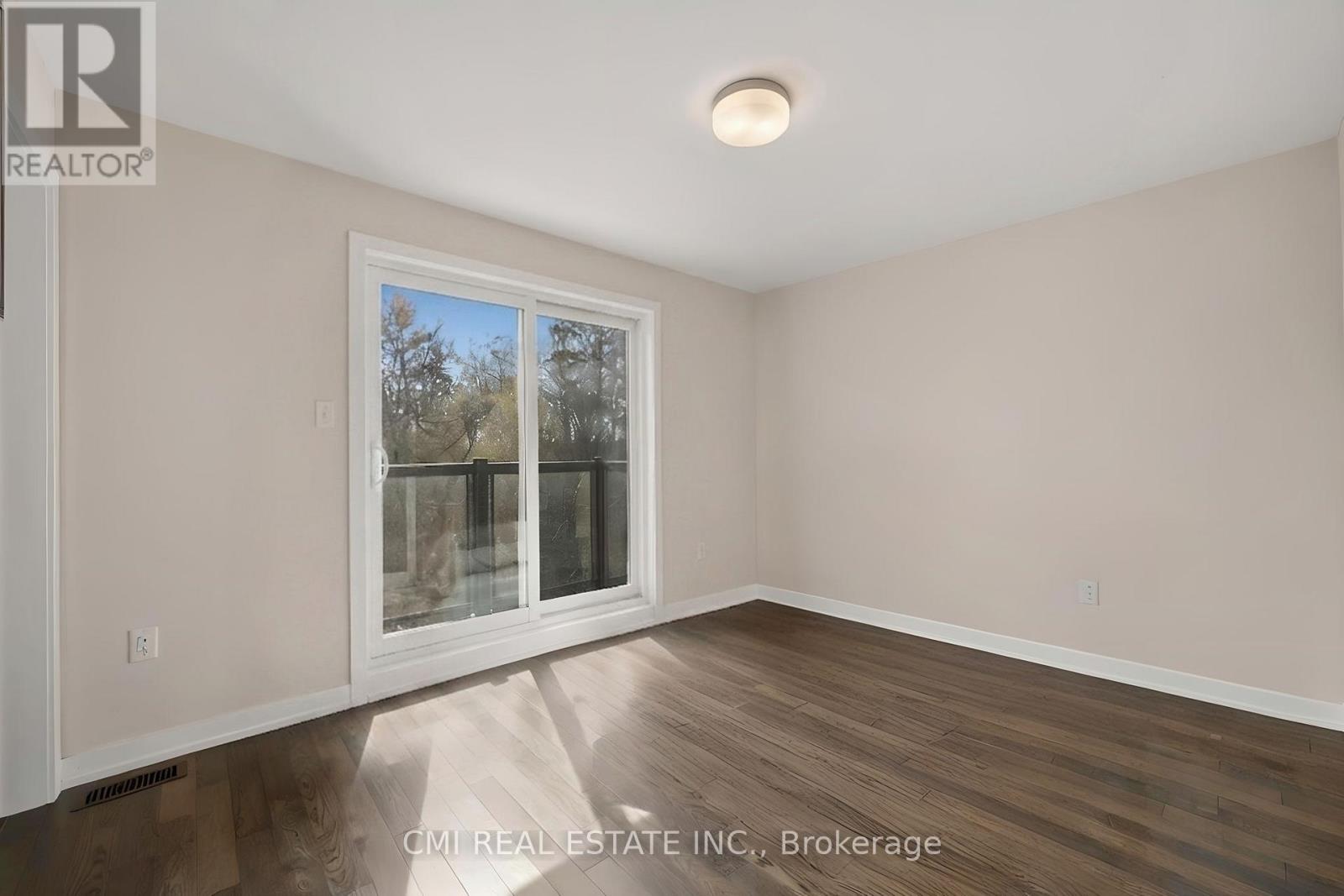 64 FOLCROFT STREET - 26