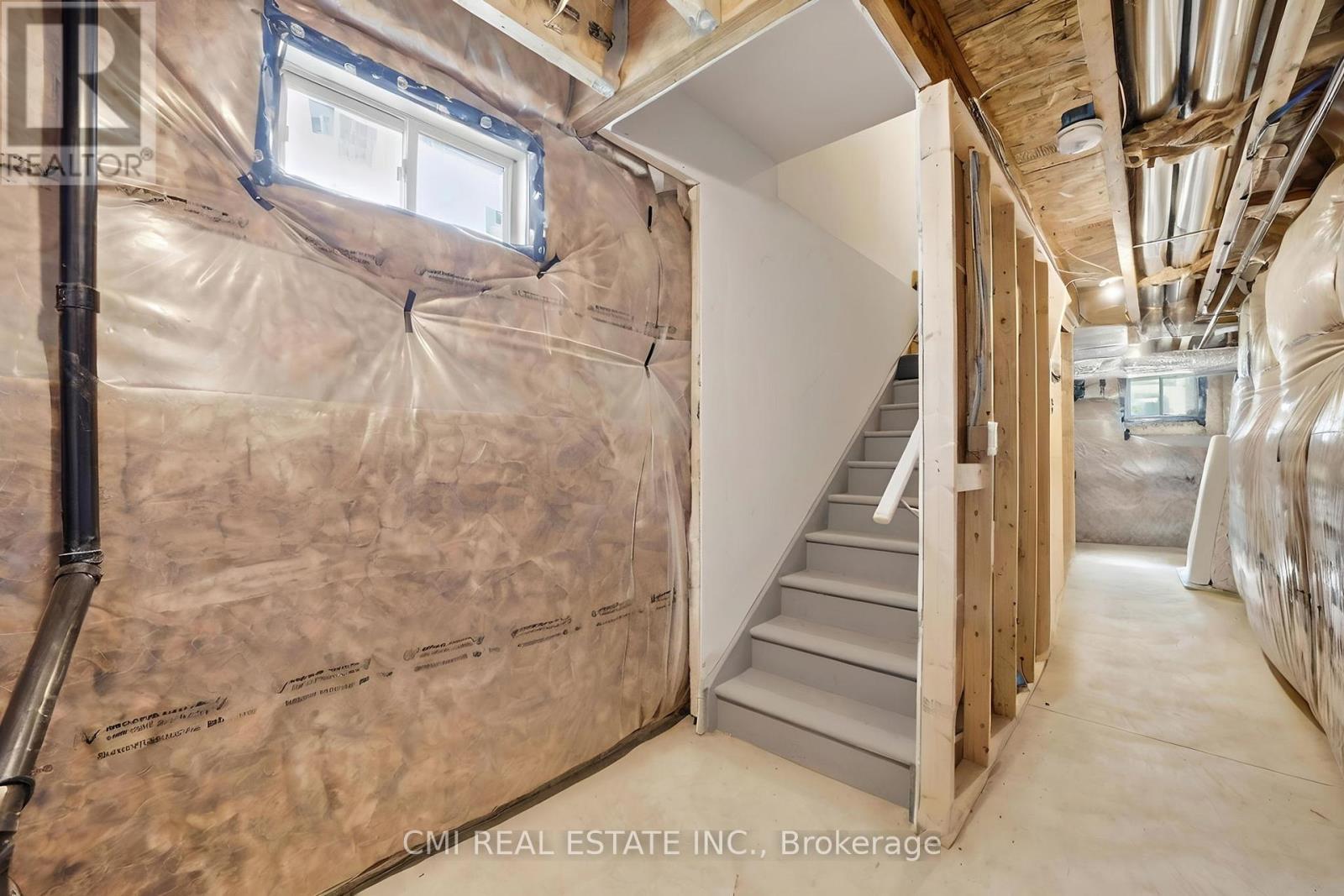 64 FOLCROFT STREET - 35