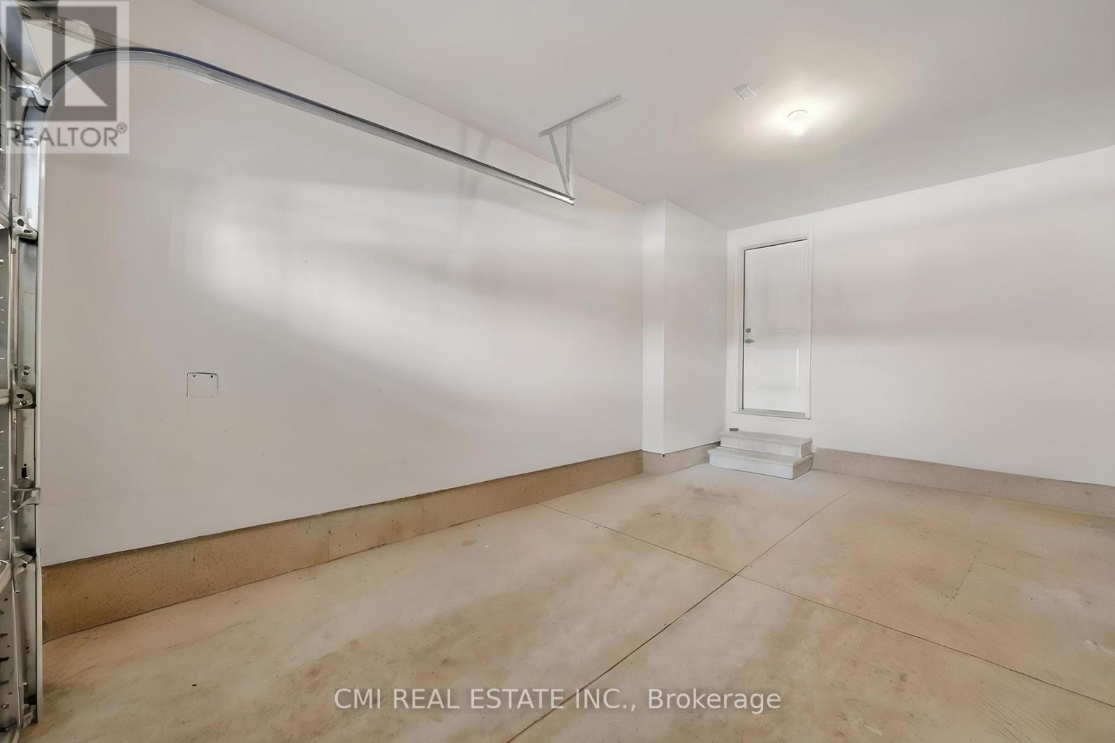 64 FOLCROFT STREET - 37