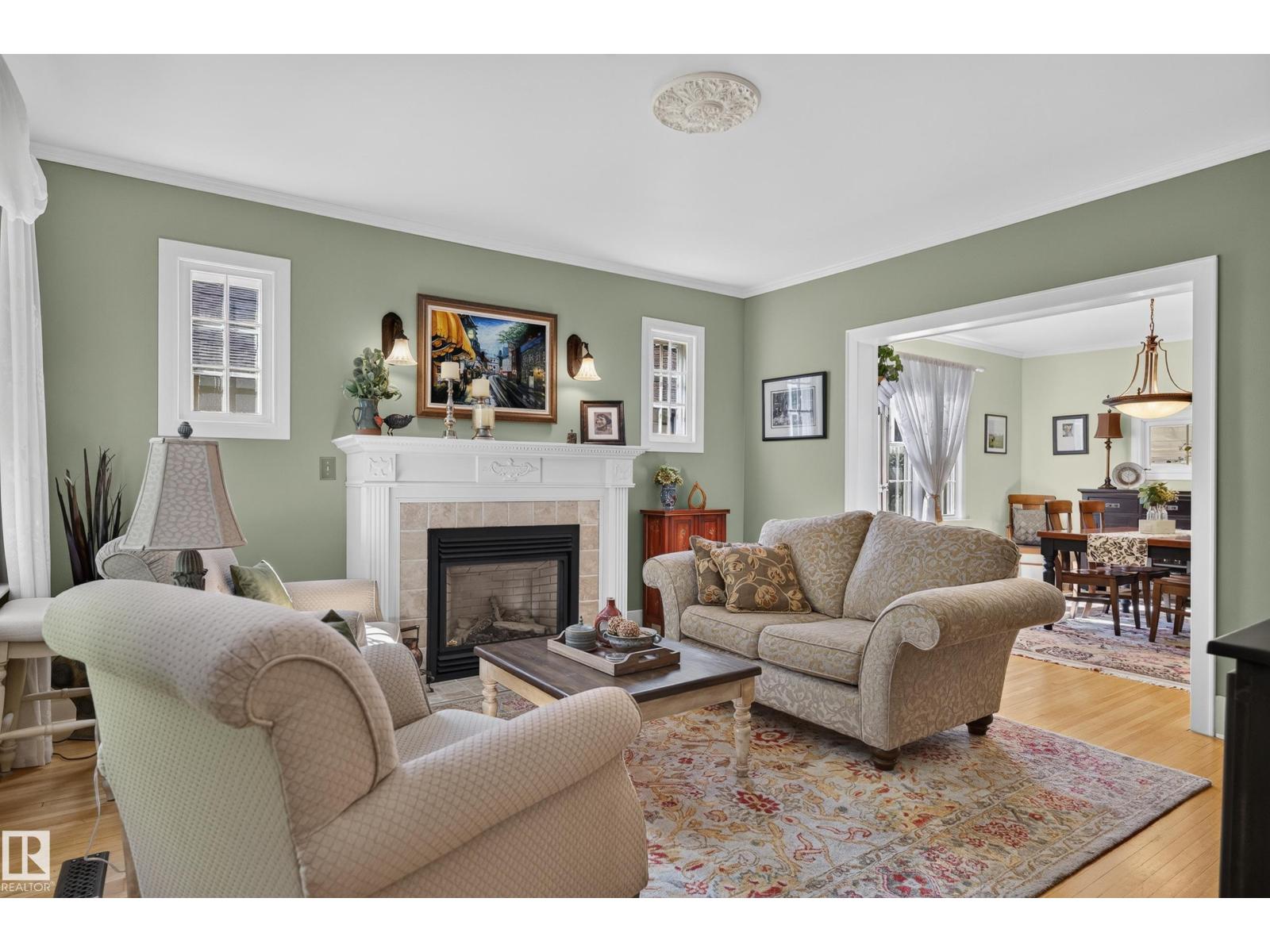 10990 123 Street NW - 7