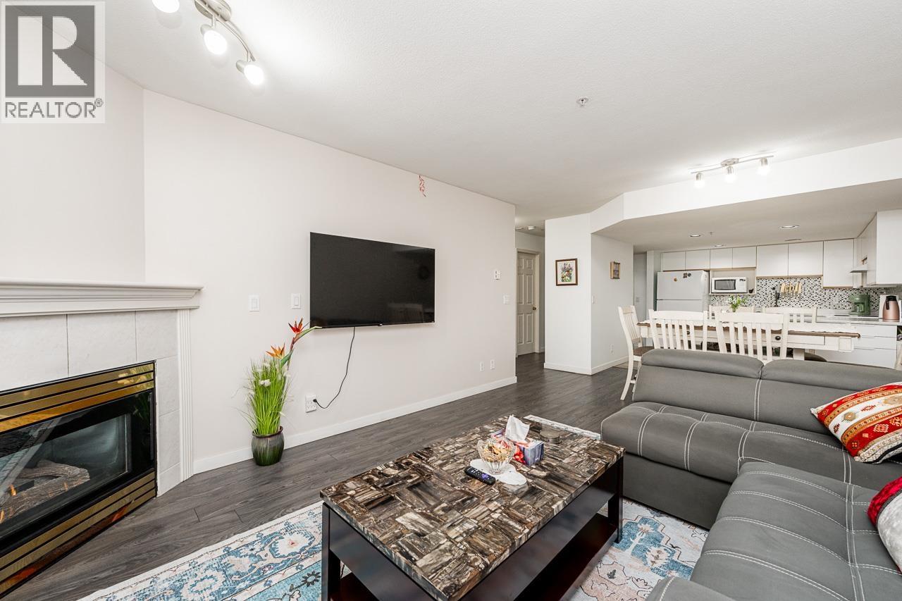 207 1215 PACIFIC STREET, Coquitlam